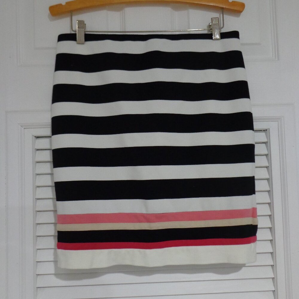 White House Black Market Woman’s ‎ Multicolored Striped Skirt Size 8